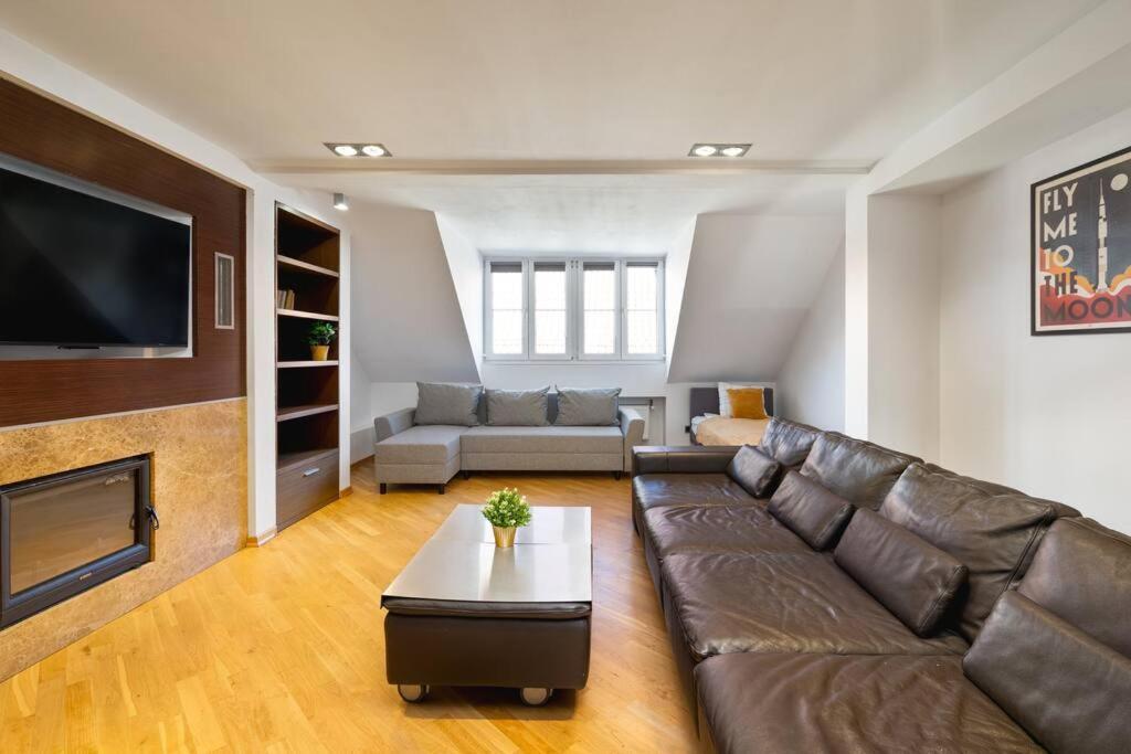 Comfortable - City Center - - Piwna * Warszawa